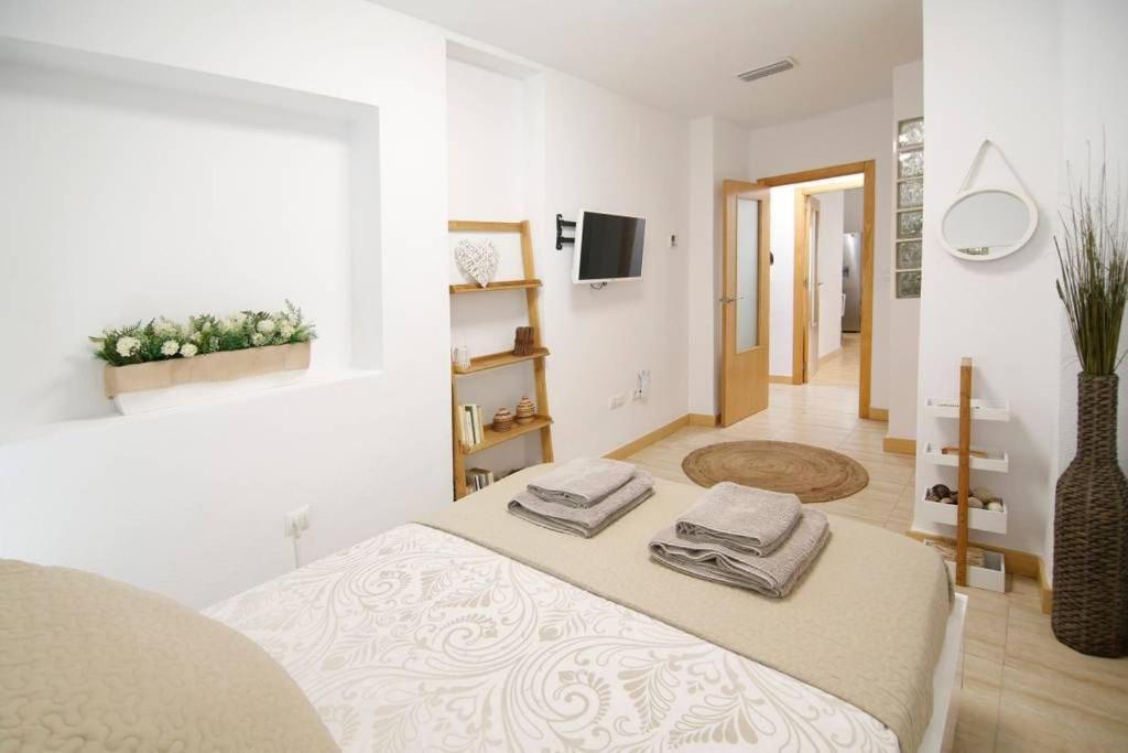 קרטחנה Apartamentos Puerto Nova מראה חיצוני תמונה